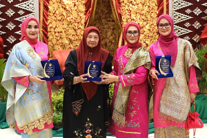 Yantie Rachim Ajak Perempuan Minangkabau Teladani Jejak Pejuang Perempuan Sumatera Barat