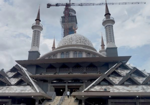 Pembangunan Masjid Raya Nurul Wathon Molor, Kontraktor Didenda Lebih dari Rp1 Miliar