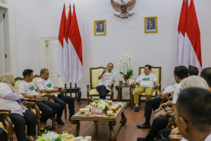 Dedie Rachim Jamu 150 Pasukan Kuning, Apresiasi Pejuang Kebersihan Kota